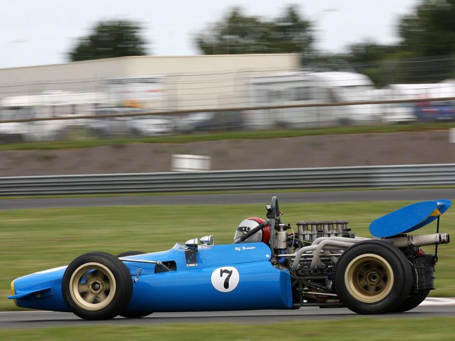  Lola T142 1970 года  (фото 2 из 3)